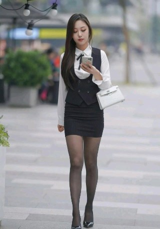 杨帆 - Cr12MoVCr12MoV模具钢Cr12MoV圆钢江苏稳升金属材料有限公司杨帆
